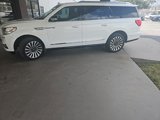 Used 2021 Lincoln Navigator L Reserve w/ Luxury Package image 2