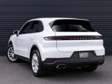 Used 2024 Porsche Cayenne image 3