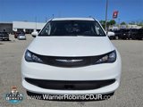 Used 2022 Chrysler Voyager LX image 2