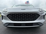 Used 2021 Ford Escape SE image 2