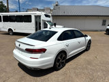 Used 2022 Volkswagen Passat 2.0T R-Line image 5