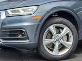 Used 2020 Audi Q5 Prestige w/ Prestige Package image 3