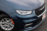 New 2025 Chrysler Pacifica Select image 2