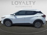 Used 2024 Nissan Kicks SV image 2
