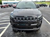 Used 2025 Jeep Compass Latitude image 2