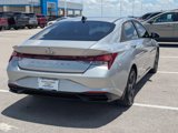 Used 2022 Hyundai Elantra SEL image 3