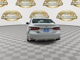Used 2024 Toyota Camry SE image 2