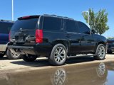 Used 2007 GMC Yukon SLT w/ SLT Preferred Equipment Group image 2