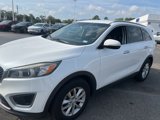 Used 2016 Kia Sorento LX image 4