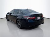 Used 2022 Toyota Camry SE image 4