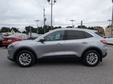 Used 2021 Ford Escape SE image 3