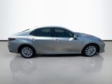 Used 2024 Toyota Camry LE image 4