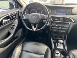 Used 2017 INFINITI QX30 AWD image 5