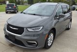 Used 2022 Chrysler Pacifica Touring-L image 6