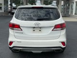 Used 2017 Hyundai Santa Fe SE image 4