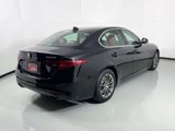Used 2020 Alfa Romeo Giulia image 2