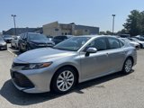 Used 2019 Toyota Camry LE image 3