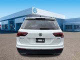 Used 2021 Volkswagen Tiguan SE w/ Panoramic Sunroof Package image 4