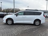 New 2025 Chrysler Pacifica Select image 6
