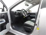 Used 2013 Toyota Prius C One image 6
