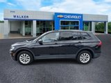 Used 2020 Volkswagen Tiguan S image 2