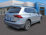 Used 2019 Volkswagen Tiguan SE w/ Panoramic Sunroof Package image 6
