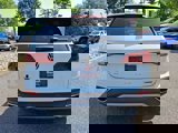 Certified 2022 Volkswagen Taos SE image 5