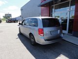 Used 2015 Dodge Grand Caravan SXT w/ Blacktop Package image 3