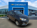 Certified 2022 Chevrolet Trax LT w/ LT Convenience Package image 2