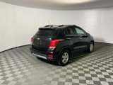 Used 2019 Chevrolet Trax LT w/ LT Convenience Package image 6