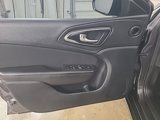 Used 2016 Chrysler 200 Limited image 6