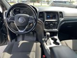 Used 2020 Jeep Grand Cherokee Laredo image 2