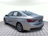 Used 2024 Volkswagen Jetta SE image 5
