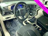 Used 2019 Chrysler Pacifica L image 5