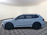 Certified 2022 Volkswagen Tiguan SE R-Line image 4