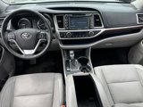 Used 2015 Toyota Highlander Limited Platinum image 2
