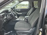 Used 2021 Ford Explorer XLT image 3