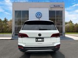 Certified 2022 Volkswagen Taos SE image 4