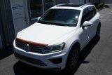 Used 2015 Volkswagen Touareg Sport image 3