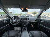 Used 2022 Jeep Cherokee Latitude Lux image 2