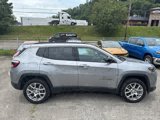 Used 2023 Jeep Compass Latitude image 2