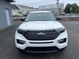 Certified 2022 Ford Explorer XLT w/ Equipment Group 202A image 3