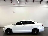 Used 2017 Volkswagen Jetta SE image 3