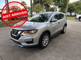 Used 2017 Nissan Rogue S image 2