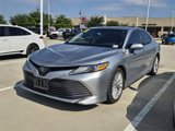 Used 2018 Toyota Camry XLE image 2