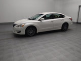 Used 2015 Nissan Altima 2.5 SV image 2