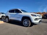 Used 2022 Jeep Compass Latitude image 2