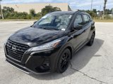 Used 2022 Nissan Kicks SR w/ Premium Package image 5