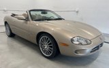 Used 1999 Jaguar XK8 Convertible image 2