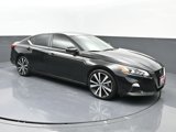 Used 2022 Nissan Altima 2.5 SR image 2